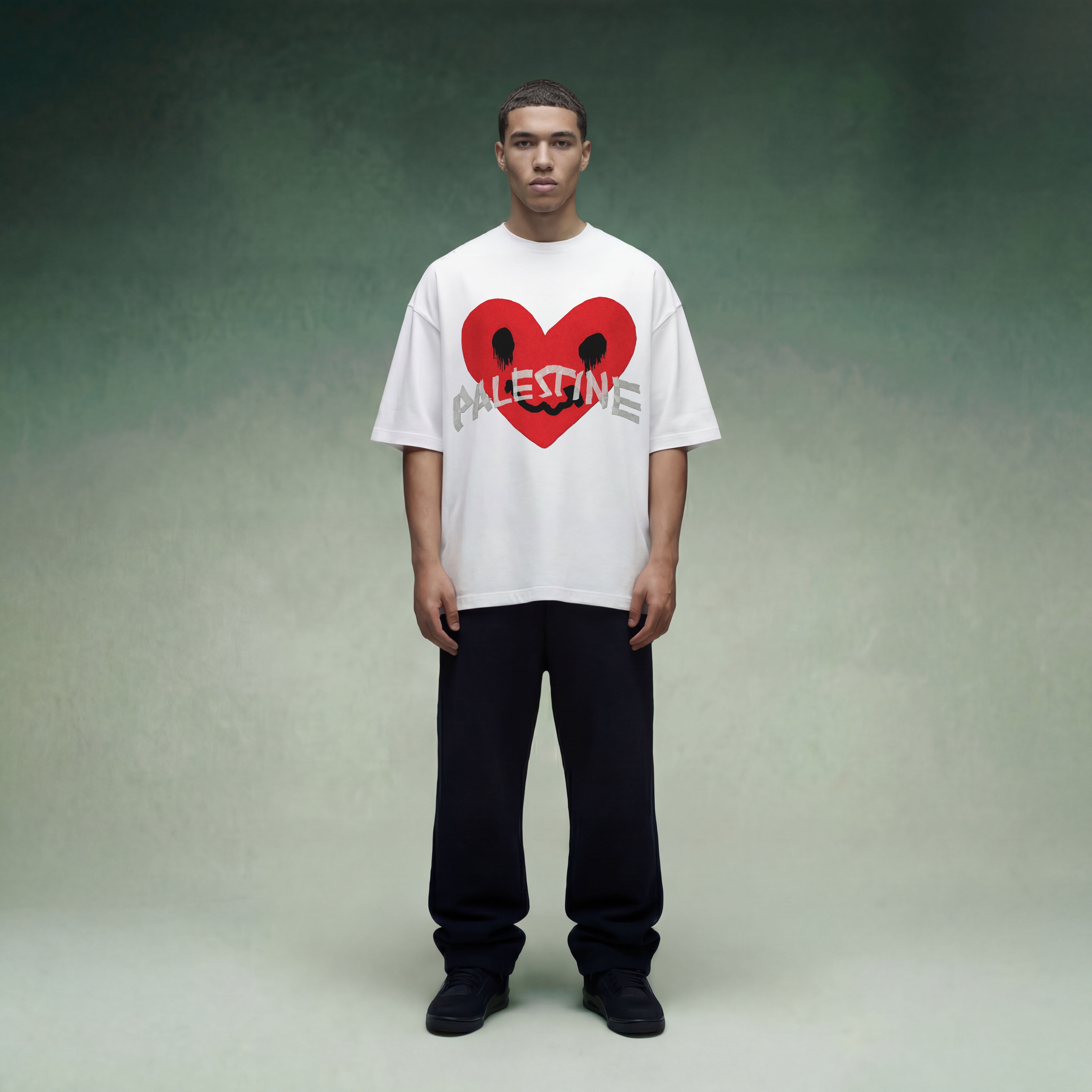 HEART BROKEN OVERSIZED T-SHIRT